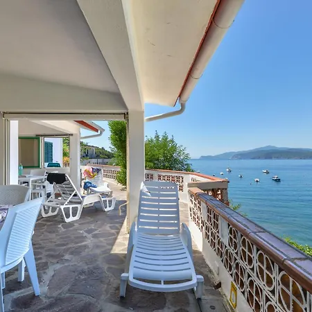 - Monolocale Sul Mare Apartment