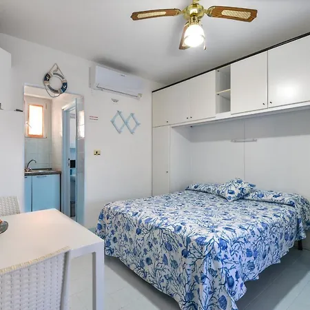 - Monolocale Sul Mare Каполивери