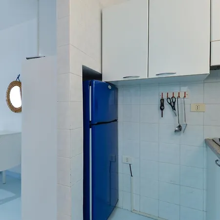 - Monolocale Sul Mare Апартаменты *